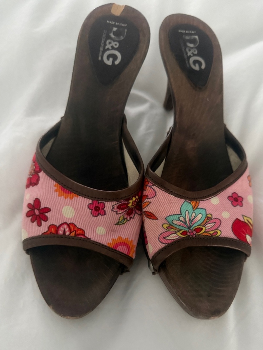 D&G Vintage 38 Pink Floral Slip-On Wooden Mules